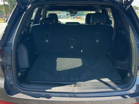 New 2025 Jeep Grand Cherokee Altitude image 11