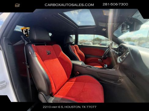 Used 2020 Dodge Challenger R/T Scat Pack RWD image 27