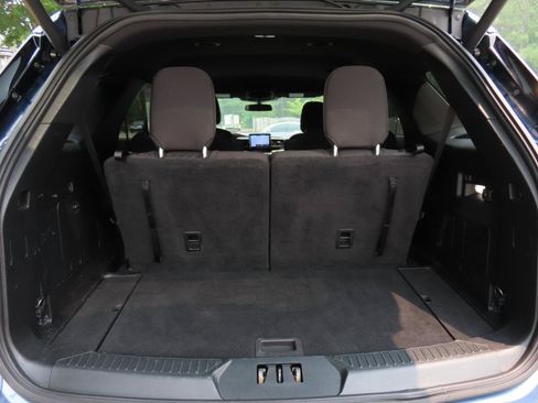 Used 2020 Ford Explorer XLT RWD image 19