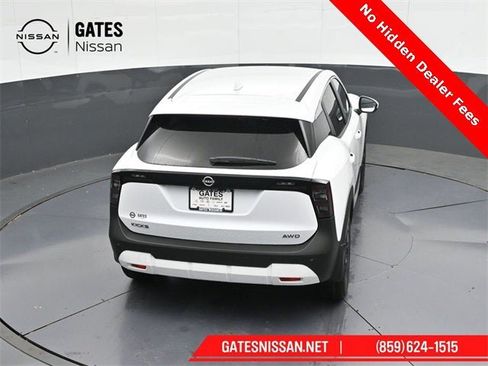 New 2025 Nissan Kicks SV image 44