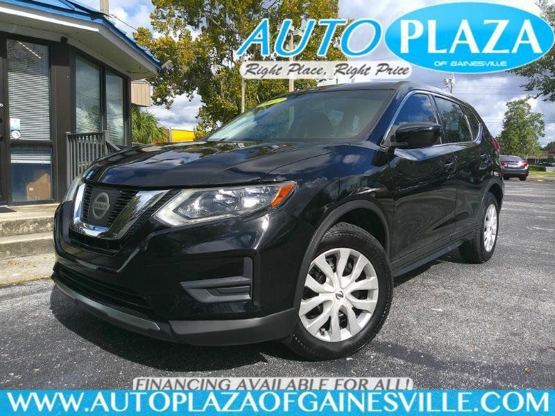 Used 2017 Nissan Rogue S FWD image 1