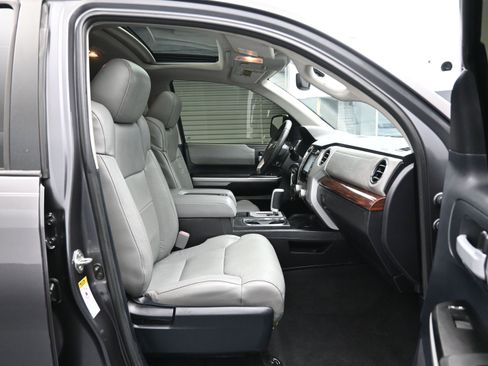 Used 2015 Toyota Tundra Limited image 13