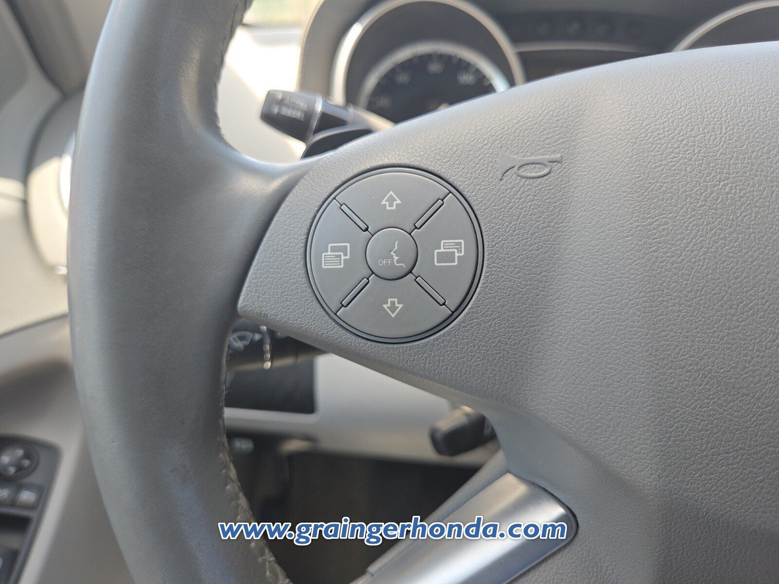 Used 2012 Mercedes-Benz GL 450 4MATIC image 14