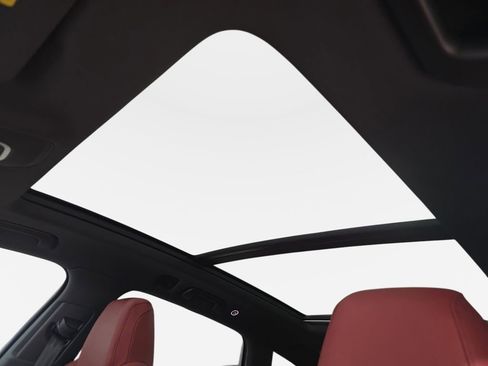 Used 2024 Audi SQ7 Premium Plus w/ Carbon Package image 29