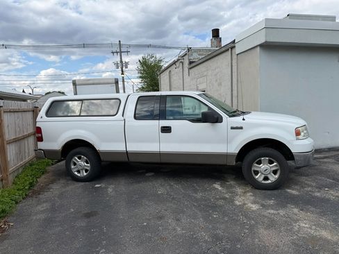 Used 2004 Ford F150 XL RWD image 1