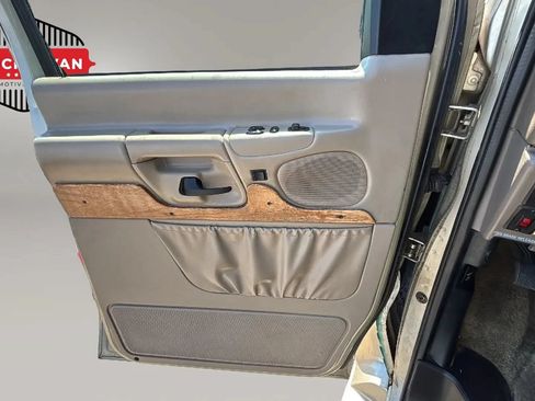 Used 2000 Ford E-350 and Econoline 350 Extended Super Duty RWD image 21