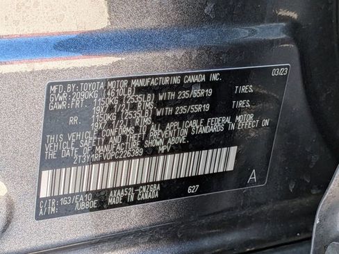 Used 2023 Toyota RAV4 Limited image 26