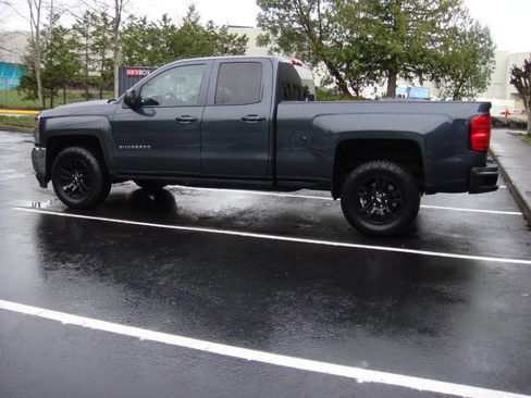 Used 2019 Chevrolet Silverado 1500 LT w/ All Star Edition image 10