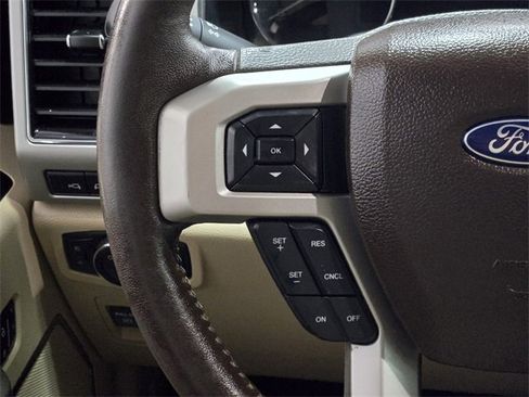 Used 2018 Ford F150 Lariat w/ Equipment Group 502A Luxury image 22