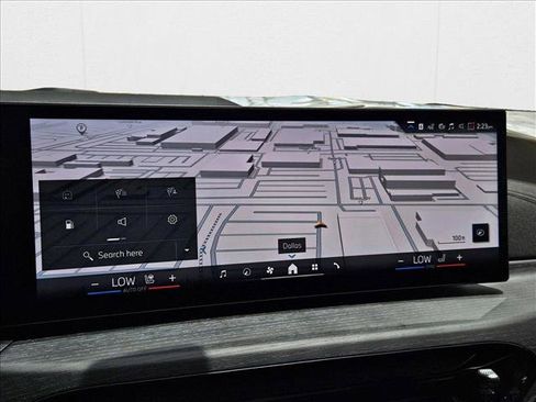 Used 2025 BMW 330i Sedan w/ Convenience Package image 11