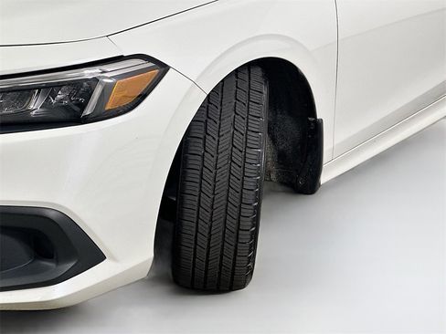 Certified 2024 Honda Civic EX image 25