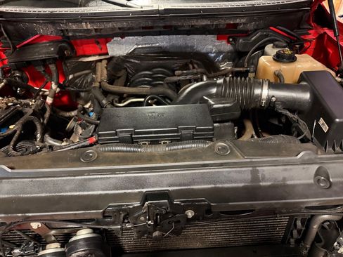 Used 2012 Ford F150 STX w/ STX Decor Pkg image 5