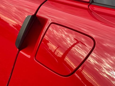 Used 2006 Chevrolet Corvette Base w/ Preferred Equipment Group image 32