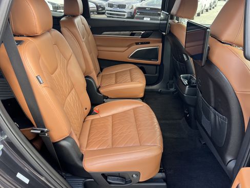 Certified 2025 Kia Telluride SX Prestige X-Pro image 15