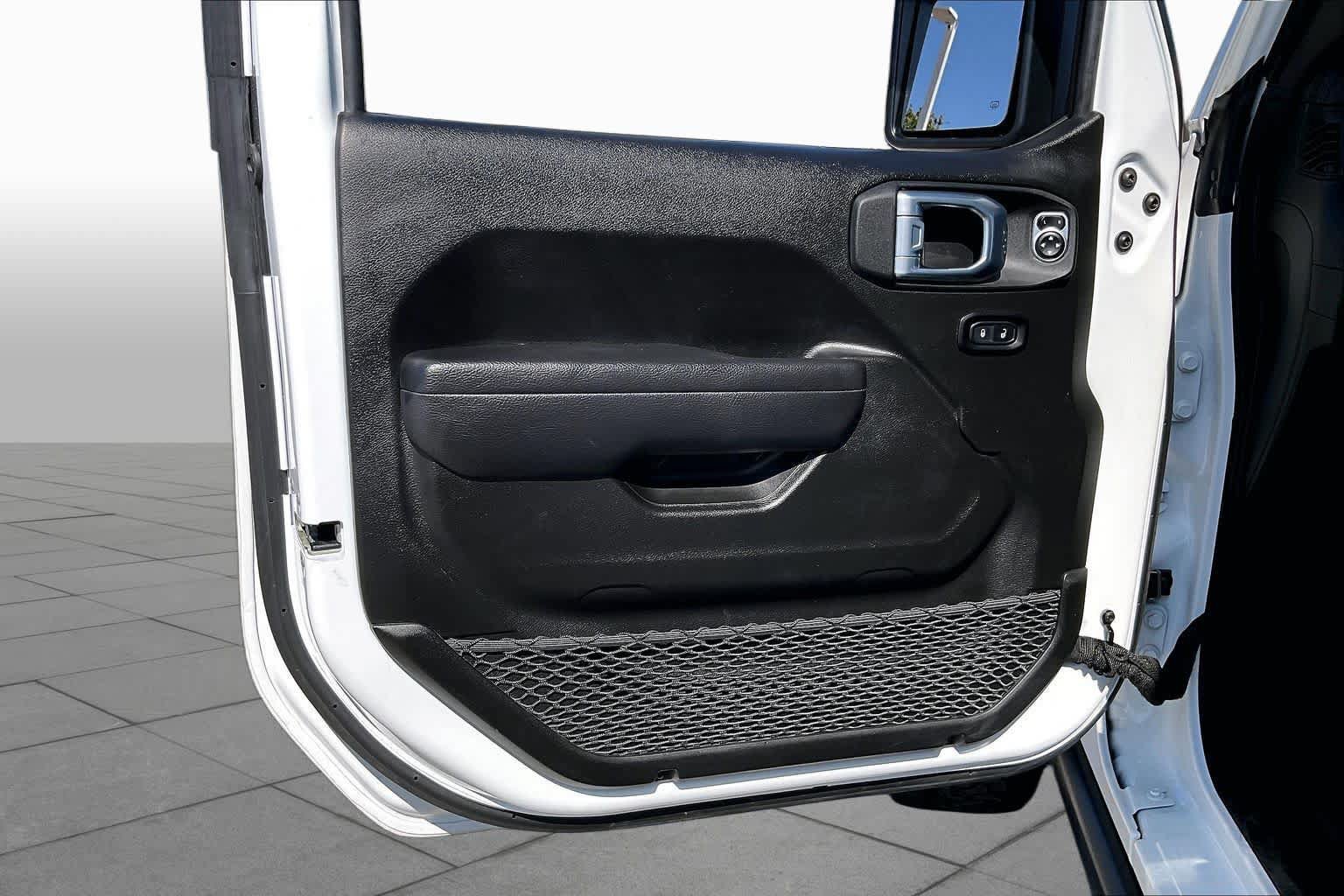 Used 2026 Jeep Wrangler Unlimited Rubicon AWD/4WD image 20