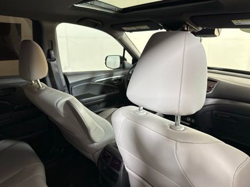 Used 2023 Honda Passport EX-L image 25