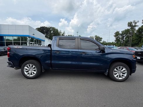 Used 2023 Chevrolet Silverado 1500 Custom AWD/4WD image 8