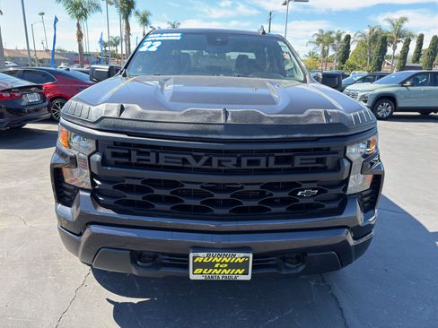 Used 2022 Chevrolet Silverado 1500 Custom image 3