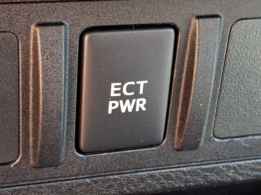 Used 2023 Toyota Tacoma SR AWD/4WD image 25