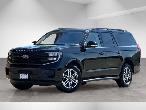 Used 2025 Ford Expedition Max Active AWD/4WD image 2