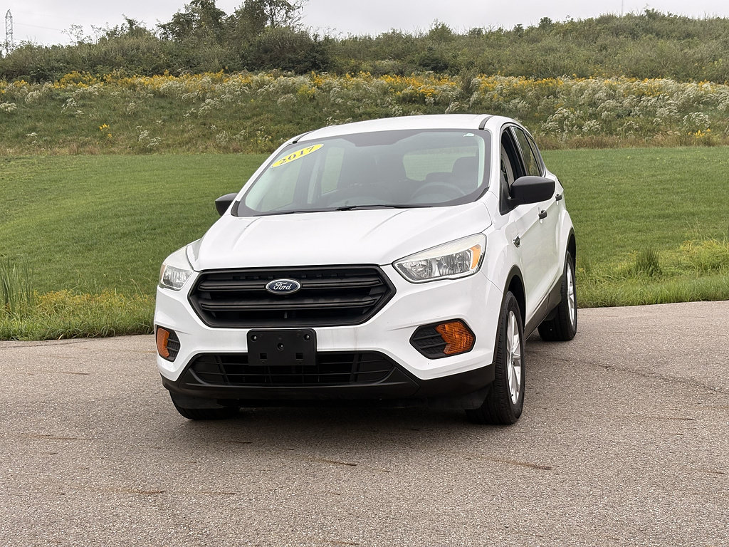Used 2017 Ford Escape S FWD image 1