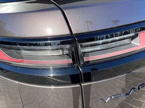 Used 2026 Land Rover Range Rover Velar Dynamic SE AWD/4WD image 29