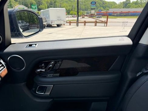 Used 2018 Land Rover Range Rover Supercharged AWD/4WD image 45