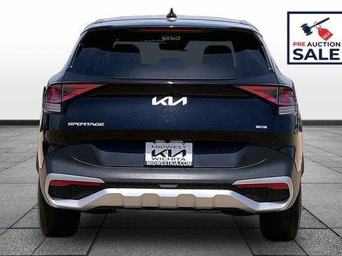 Used 2023 Kia Sportage LX AWD/4WD image 4