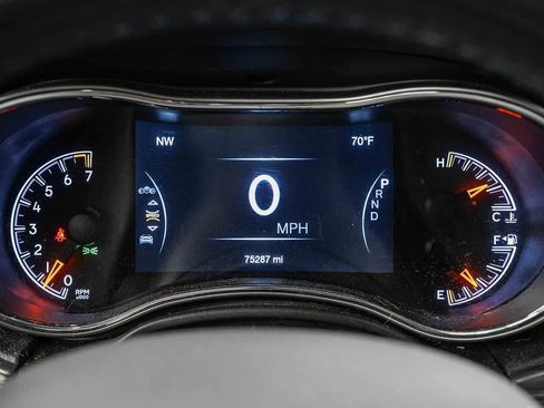 Used 2020 Jeep Grand Cherokee Limited AWD/4WD image 25