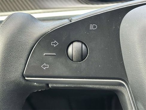 Used 2021 Tesla Model S Plaid image 16