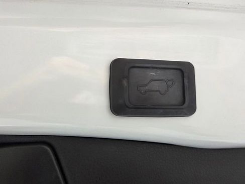 Used 2021 Toyota RAV4 XLE Premium FWD image 12