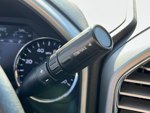 Used 2017 Ford F350 Lariat w/ Lariat Ultimate Package image 21