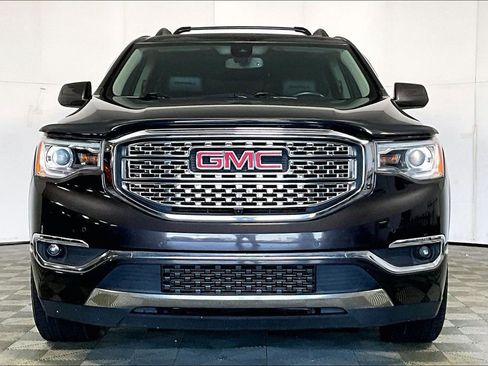 Used 2019 GMC Acadia Denali w/ Technology Package image 3