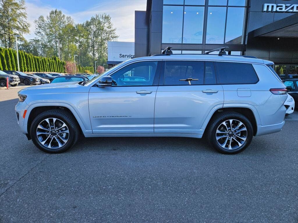 Used 2023 Jeep Grand Cherokee L Overland AWD/4WD image 2