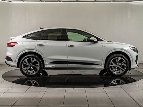 Used 2023 Audi Q4 e-tron Premium w/ Convenience Package image 4