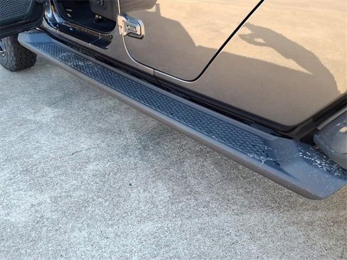 New 2026 Jeep Gladiator Sport image 17