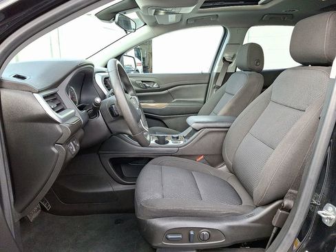 Used 2022 GMC Acadia SLE w/ Driver Convenience Package image 12