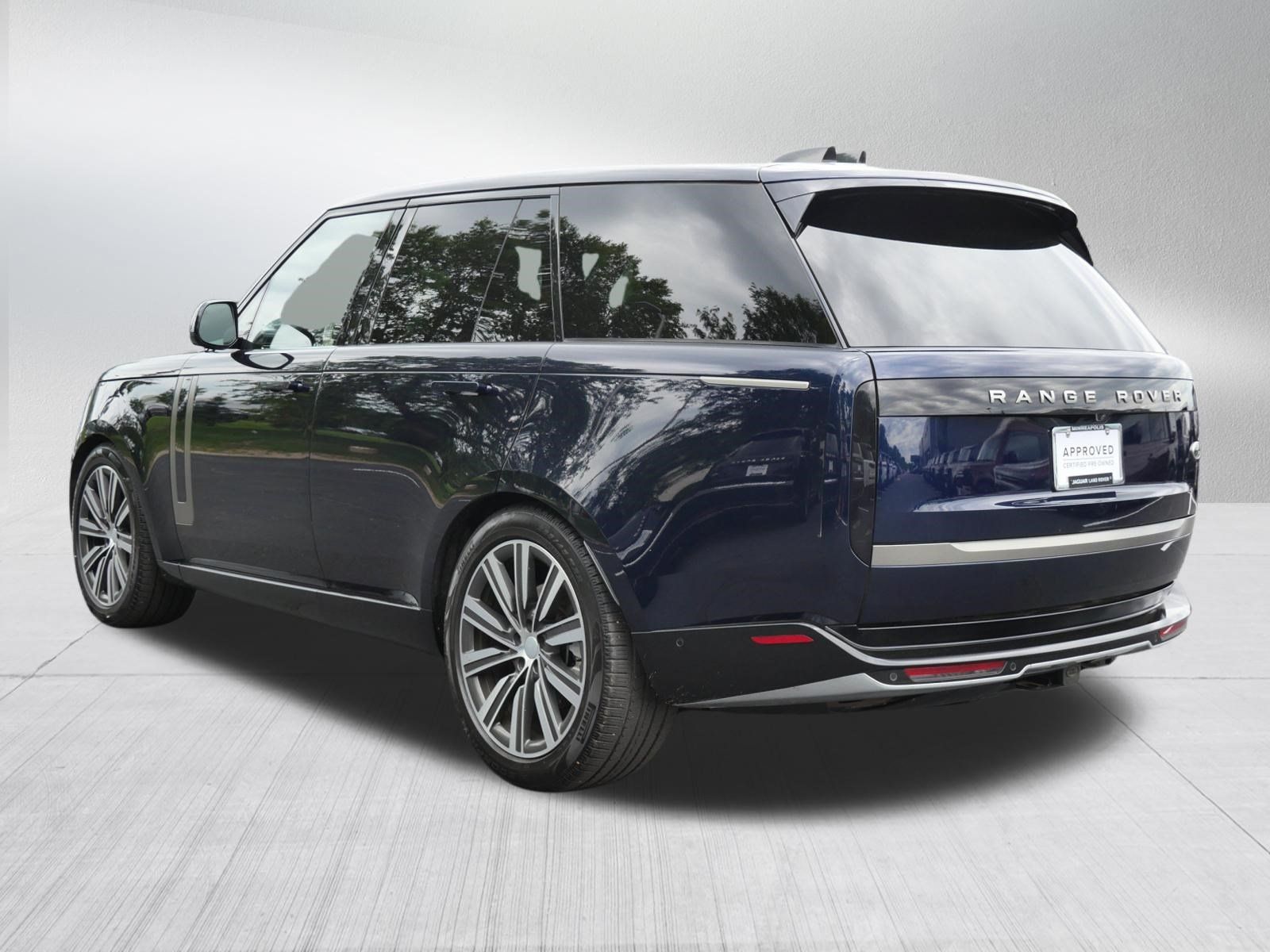 Certified 2023 Land Rover Range Rover SE AWD/4WD image 3