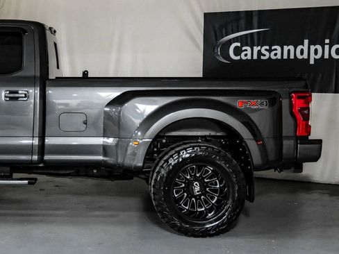 Used 2017 Ford F350 Lariat w/ Lariat Value Package image 11