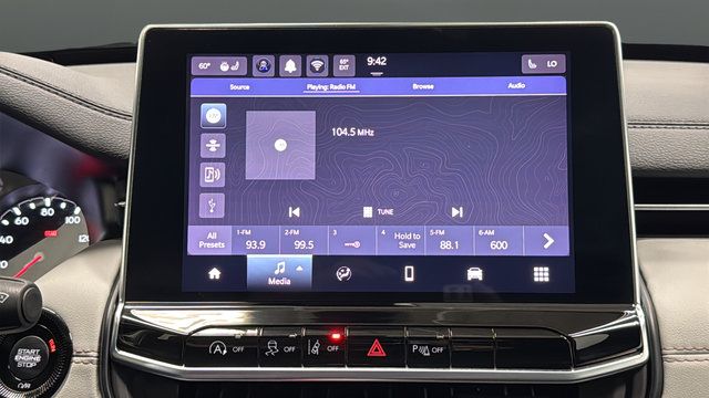 Certified 2025 Jeep Compass Limited AWD/4WD image 13