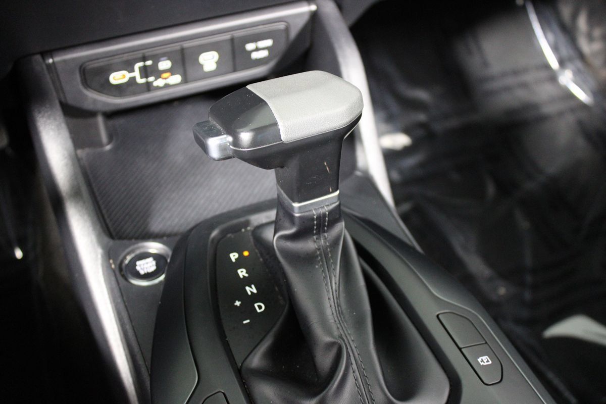 Used 2025 Kia K4 FWD image 14