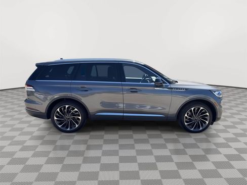 Used 2022 Lincoln Aviator Reserve w/ Equipment Group 201A AWD/4WD image 10