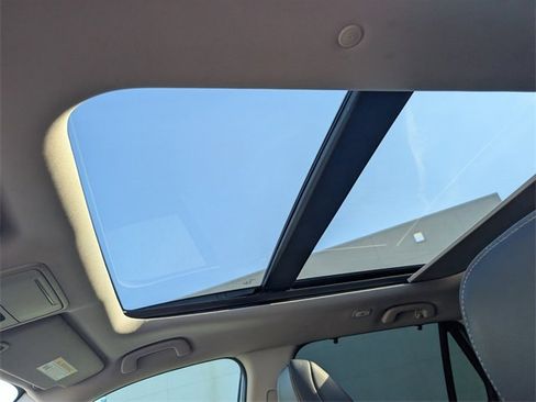 Used 2023 Honda Pilot Touring image 17