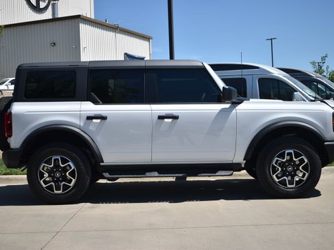 New 2025 Ford Bronco image 7