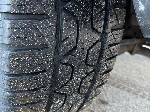 Used 2013 Land Rover LR4 HSE image 12