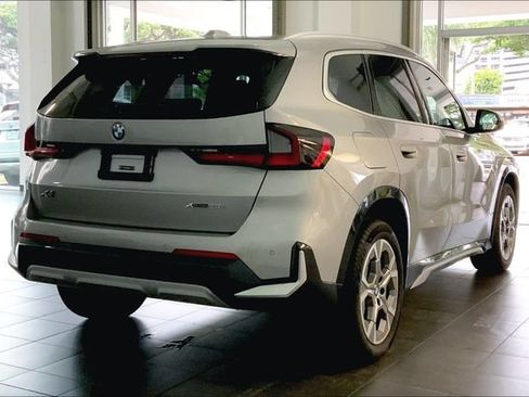 Used 2023 BMW X1 xDrive28i AWD/4WD image 6