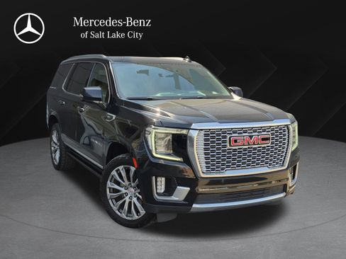 Used 2021 GMC Yukon Denali w/ Denali Premium Package AWD/4WD image 1