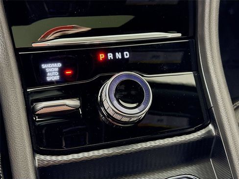 New 2025 Jeep Grand Cherokee L Limited image 12