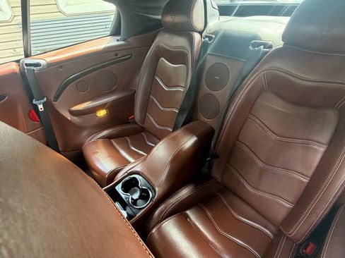 Used 2012 Maserati GranTurismo Sport RWD image 11