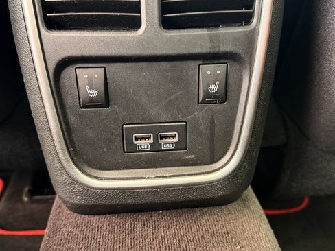 Used 2016 Dodge Charger R/T Scat Pack w/ Beats Audio Group RWD image 11